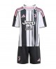 Günstige Juventus Dusan Vlahovic #9 Heimtrikotsatz Kinder 2025-26 Kurzarm (+ Kurze Hosen)